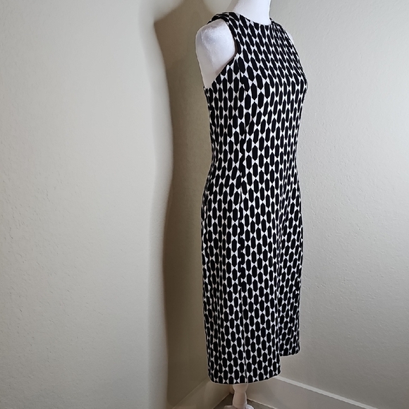 Ann Taylor Black & White Geometric Sleeveless Stretch Midi Dress Sz 6 - Picture 4 of 11